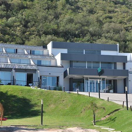 Pinares Panorama Suites, Spa & Convention Center Villa Carlos Paz Exterior photo