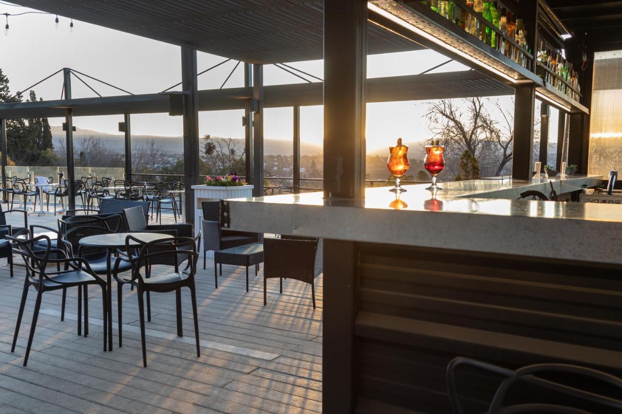 Pinares Panorama Suites, Spa & Convention Center Villa Carlos Paz Exterior photo