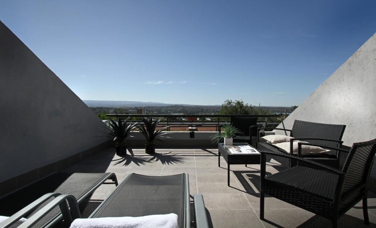 Pinares Panorama Suites, Spa & Convention Center Villa Carlos Paz Exterior photo