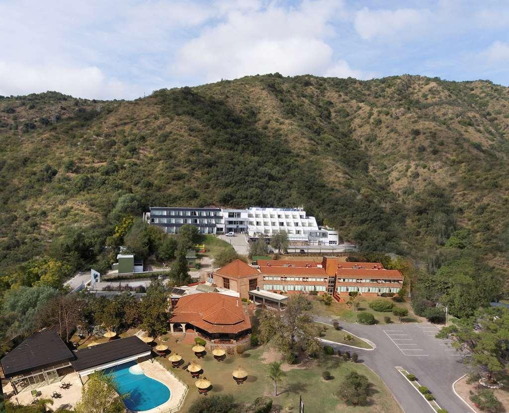 Pinares Panorama Suites, Spa & Convention Center Villa Carlos Paz Exterior photo
